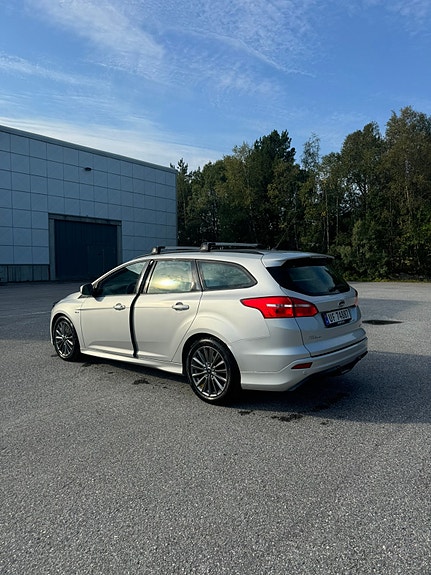 Ford Focus 5 of 30