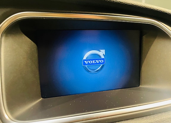 Volvo V40 Cross Country 16 of 30