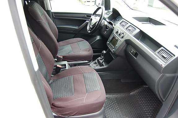 Volkswagen Caddy Maxi 8 of 12