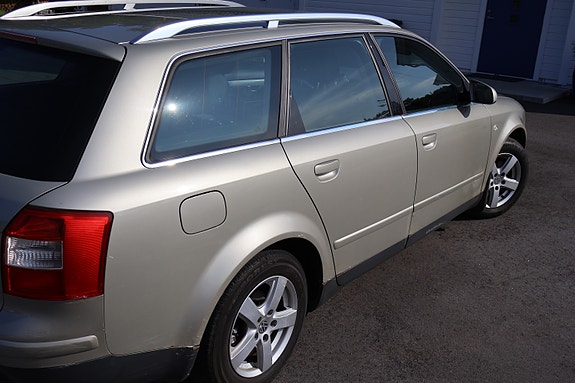Audi A4 4 of 29