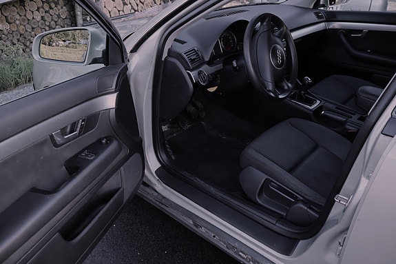 Audi A4 12 of 29
