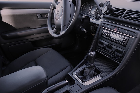 Audi A4 7 of 29