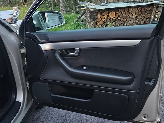 Audi A4 15 of 29