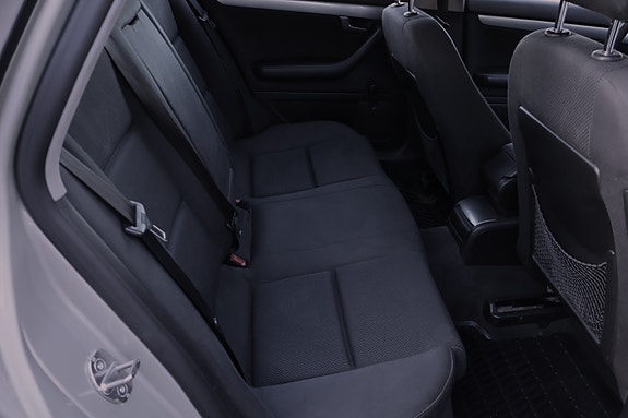 Audi A4 14 of 29