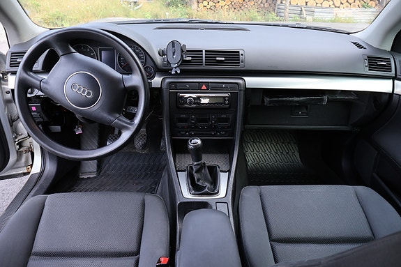Audi A4 10 of 29