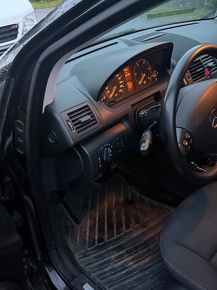 Mercedes-Benz A160 d 7 of 7