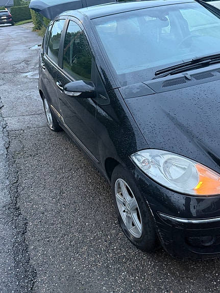 Mercedes-Benz A160 d 6 of 7