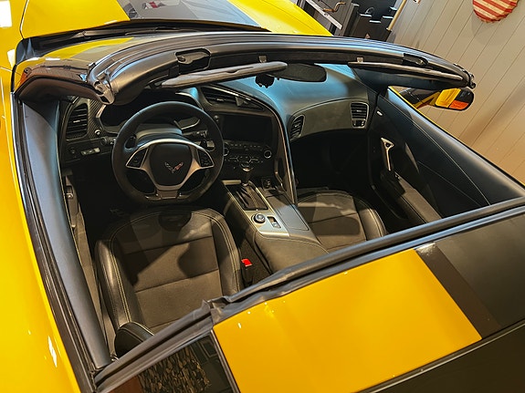 Chevrolet Corvette 4 of 26