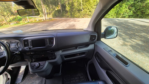 Opel Vivaro 14 of 19