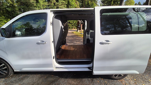 Opel Vivaro 9 of 19