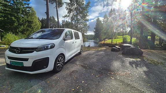 Opel Vivaro 2 of 19
