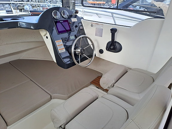 Arvor 690 5 of 11