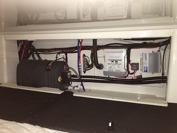 Uttern C87 | Fullt utstyrt - Premium | Offshore - 2x 200hk 19 of 30