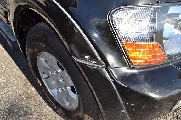 Mitsubishi Pajero 20 of 27