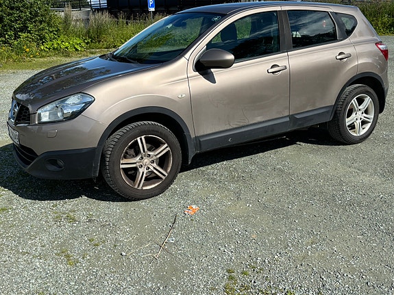 Nissan Qashqai 4 of 5
