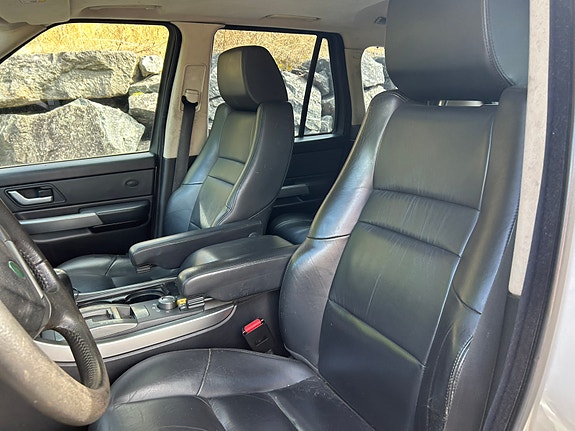 Land Rover Range Rover Sport 6 of 10
