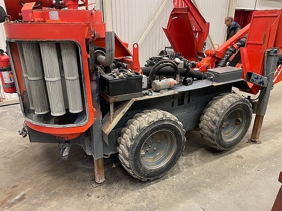 Sandvik Commando DC 120 R 4 of 17