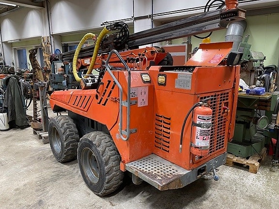 Sandvik Commando DC 120 R 2 of 17