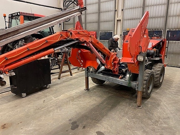 Sandvik Commando DC 120 R 3 of 17