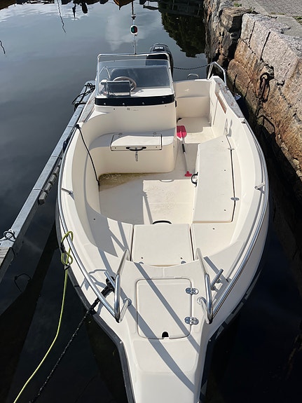 Uttern 5402 med 80hk 4-takt 2 of 5