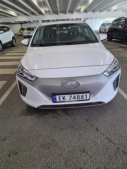 Hyundai IONIQ 3 of 5
