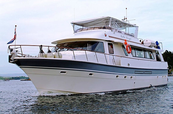 Lekker Charterbåt med Yachtfølelse i Oslofjorden.