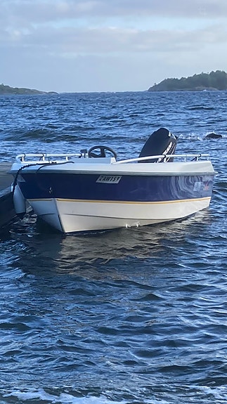 Askeladden 435 m/25 HK Mercury og båtplass 6 of 7