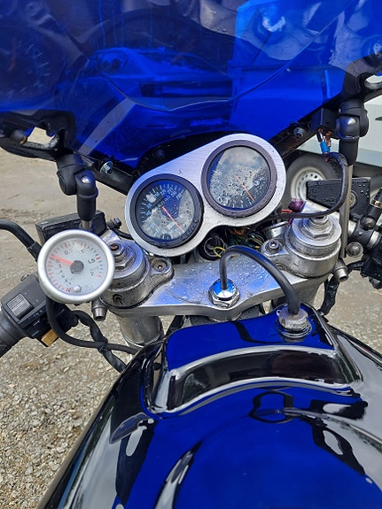 Suzuki 4 of 12