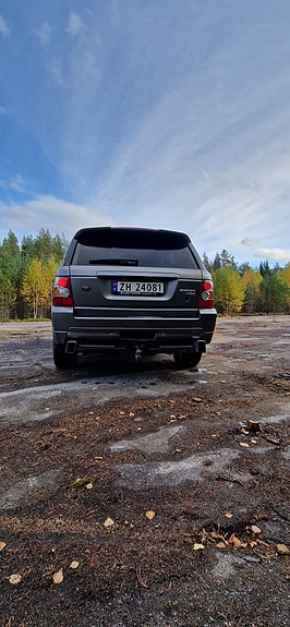 Land Rover Range Rover Sport 17 of 18