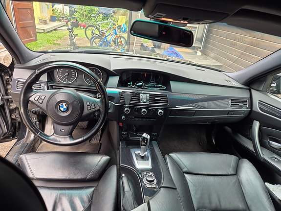 BMW 525d 12 of 13