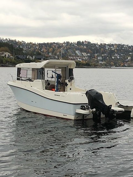 Quicksilver 675 Pilothouse 3 of 8