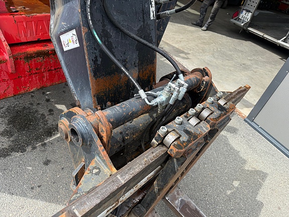Manitou 1440 4 of 5
