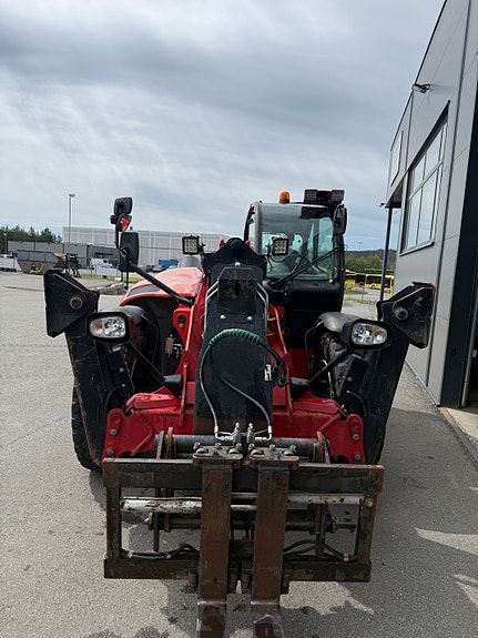 Manitou 1440 5 of 5