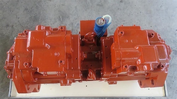 Volvo EC210 Hydraulikpumpe 3 of 5