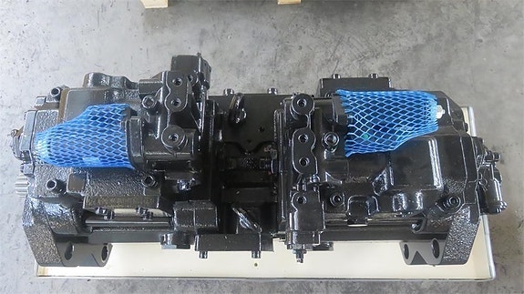 Kobelco SK210 Hydraulikpumpe 3 of 5