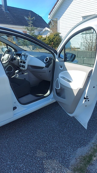 Renault Zoe 10 of 14