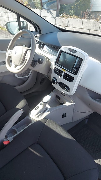 Renault Zoe 12 of 14