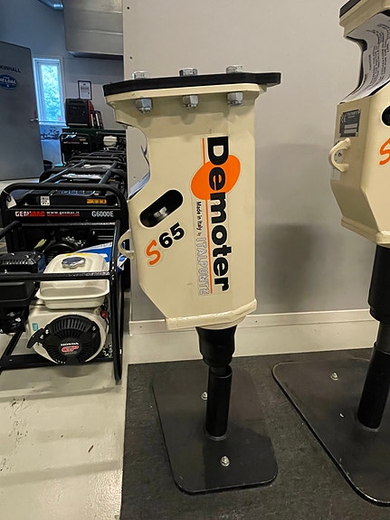Messersi Demoter Hydrauliske hammere S30-S40-S50-S60 2 of 11