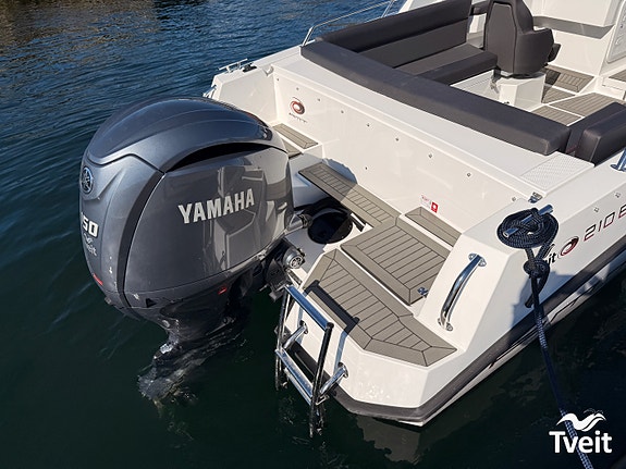 AMT 210 BR m/ Yamaha F150 5 of 24