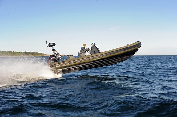 BALLISTIC 680 14 of 30