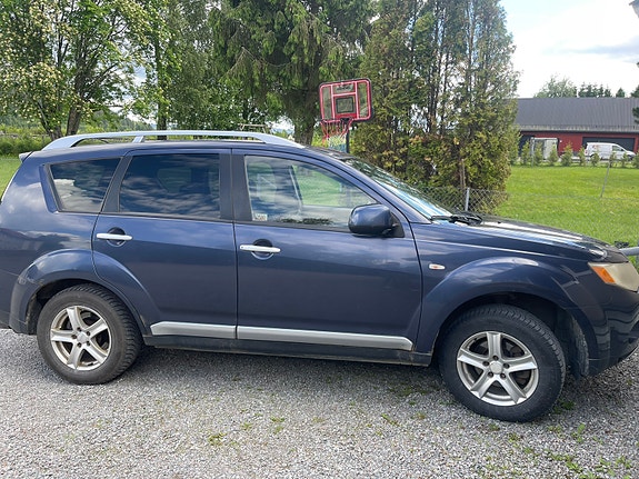 Mitsubishi Outlander 14 of 19