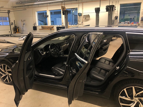 Volvo V60 18 of 23