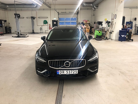 Volvo V60 7 of 23