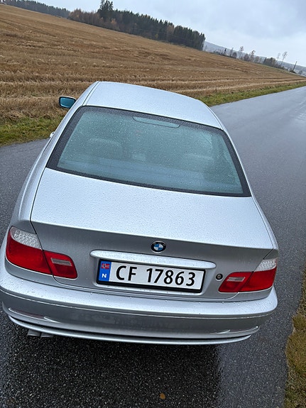 BMW 325i 3 of 22