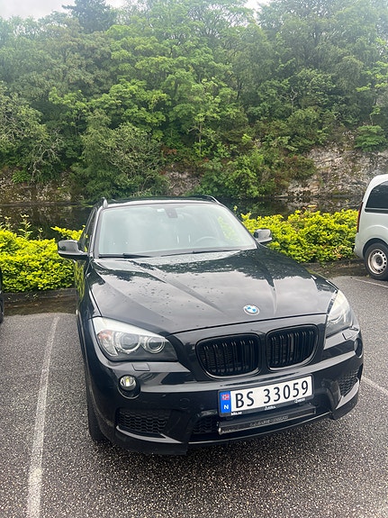 BMW X1 2 of 5