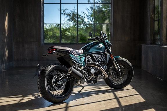 Ducati Scrambler Nightshift 2 of 5