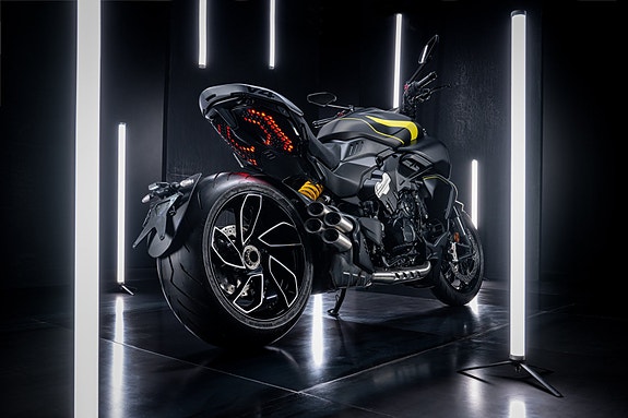 Ducati Diavel V4 4 of 5