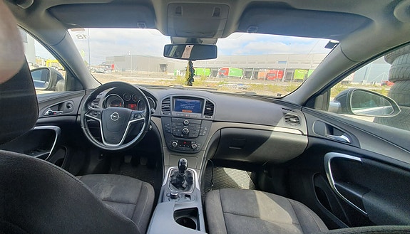 Opel Insignia 3 of 4