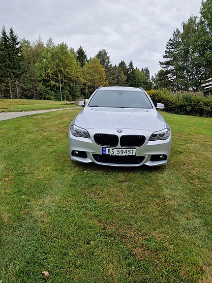 BMW 520 2 of 10
