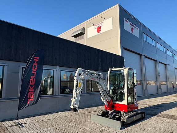 Takeuchi TB325R, korthekk, 4år/4000t garanti